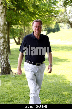 Harry Redknapp, directeur de Portsmouth, lors d'une journée médiatique finale de la coupe FA au stade sportif Wellington, à Eastleigh. Banque D'Images