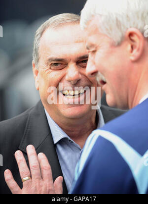 Soccer - Barclays Premier League - Newcastle United / Chelsea - St James' Park.Le directeur de Chelsea, Avram Grant, est en avance sur le match de la Barclays Premier League à St James' Park, Newcastle. Banque D'Images