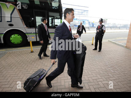 Football - UEFA Champions League - final - Manchester United / Chelsea - Manchester United départ pour Moscou.Cristiano Ronaldo de Manchester United arrive à l'aéroport de Manchester. Banque D'Images