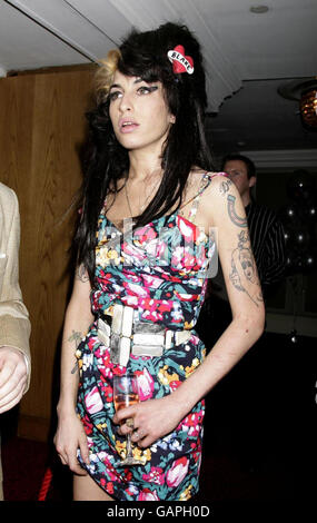 Amy Winehouse lors des Ivor Novello Awards 2008, à Grosvenor House, dans le centre de Londres. Banque D'Images