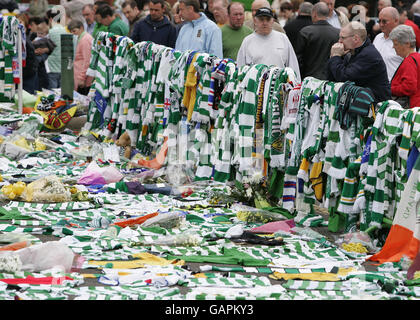 Soccer - Tommy Burns Hommages - Celtic Park Banque D'Images