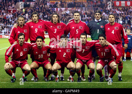 Football - Championnat d'Europe 2004 qualification - Groupe sept - Angleterre / Turquie. Groupe d'équipe de Turquie Banque D'Images