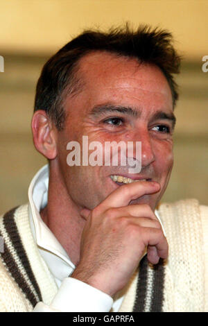 Cricket - Championnat de cricket du comté de Frizzell -Surrey CCC Photocall. Graham Thorpe, Surrey CCC Banque D'Images