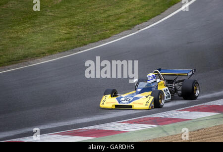 1973 Surtees TS15 sur la voie de course à Brands Hatch, Historique F2 Série Internationale FIA, des légendes de Brands Hatch Superprix Banque D'Images