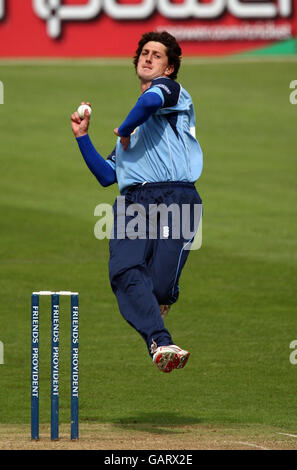 Cricket - Friends Provident Trophy - quart de finale - Gloucestershire v Yorkshire - The County Ground. Jonathan Lewis, Gloucestershire Banque D'Images