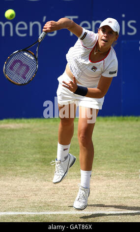 Marina Erakovic de Nouvelle-Zélande en action pendant la semi-finale du DFS Classic au Edgbaston Priory Club de Birmingham. Banque D'Images