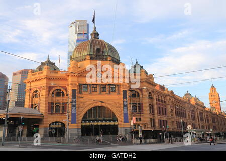 La gare de Flinders Street, Melbourne, Australie Banque D'Images