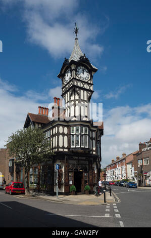 Tour de l'horloge à Castle Road, Southsea, Portsmouth, Hampshire, Royaume-Uni. Banque D'Images