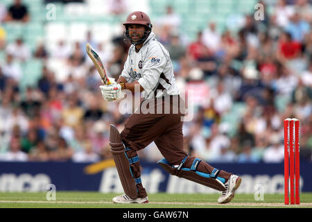 Cricket - Twenty20 Cup 2008 - Division Sud - Surrey Brown Caps v Sussex Sharks - The Brit Oval. Scott Newman, de Surrey Brown Caps Banque D'Images