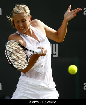 Maria Sharapova en Russie contre Alla Kudryavtseva en Russie lors des championnats de Wimbledon 2008 au All England tennis Club de Wimbledon. Banque D'Images