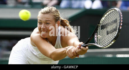 Maria Sharapova en Russie contre Alla Kudryavtseva en Russie lors des championnats de Wimbledon 2008 au All England tennis Club de Wimbledon. Banque D'Images