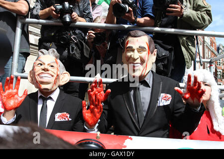 Londres, Royaume-Uni. 6 juillet, 2016. Manifestants devant la reine Elizabeth 2 Centre de conférence. Brayan Crédit : Alexander Lopez Garzon/Alamy Live News Banque D'Images