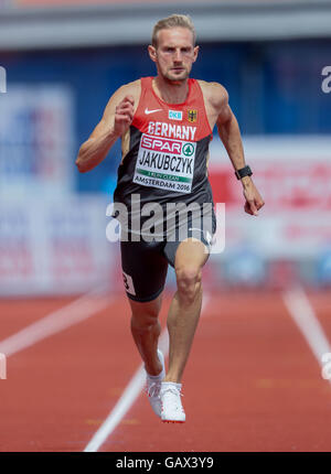 Amsterdam, Pays-Bas. Le 06 juillet, 2016. Amsterdam, Pays-Bas. 6 juillet, 2016. Lucas Jakubczyk d'Allemagne en compétition dans l'épreuve du 100m à la ronde de qualification Championnats d'Europe d'athlétisme au Stade olympique à Amsterdam, Pays-Bas, 06 juillet 2016. Dpa : Crédit photo alliance/Alamy Live News Banque D'Images