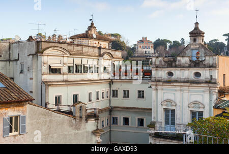 Des toits de Rome, Italie. Vue sur la rue Via del Corso Banque D'Images