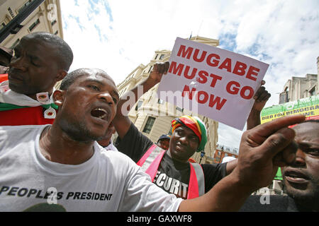 Protestation contre le Zimbabwe Banque D'Images