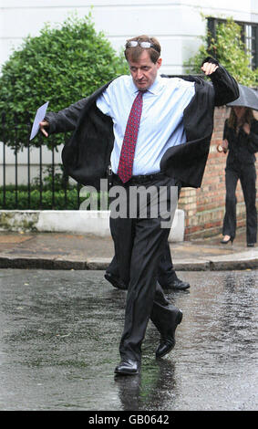 Sir David Frost accueille chaque année Bash d'été - Chelsea.Alastair Campbell arrive au Summer Garden Party de Sir David Frost, à Carlyle Square, à l'ouest de Londres. Banque D'Images