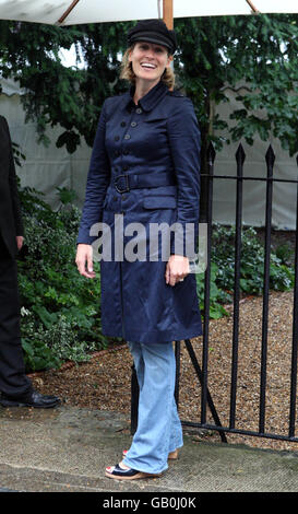 Sir David Frost accueille chaque année Bash d'été - Chelsea.Santa Palmer Tomkinson arrive au Summer Garden Party de Sir David Frost, à Carlyle Square, à l'ouest de Londres. Banque D'Images