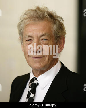 Sir Ian McKellen lors d'un photocall pour "pour la Bible me le dit ainsi" au Queen Elizabeth Hall, Southbank Centre, centre de Londres. Banque D'Images