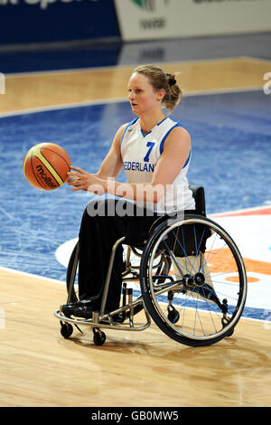 Le basket-ball en fauteuil roulant - Coupe du monde paralympique Visa 2008 - SportCity - Manchester Banque D'Images