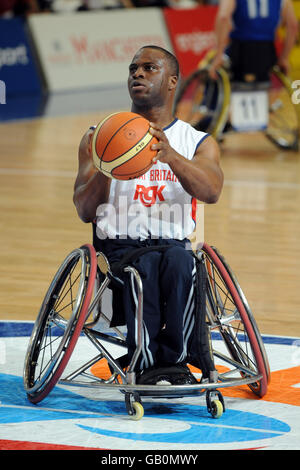 Le basket-ball en fauteuil roulant - Coupe du monde paralympique Visa 2008 - SportCity - Manchester Banque D'Images