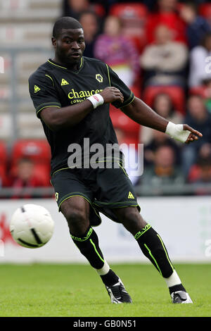 Soccer - Friendly - v Wolverhampton Wanderers - Wrexham Racecourse Ground Banque D'Images