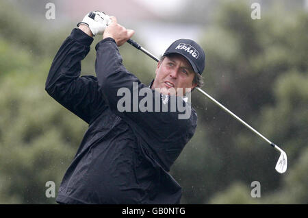 Golf - Championnat 2008 ouvert - première journée - Royal Birkdale Golf Club.Phil Mickelson, des États-Unis, lors de la première manche du championnat Open au Royal Birkdale Golf Club, Southport. Banque D'Images