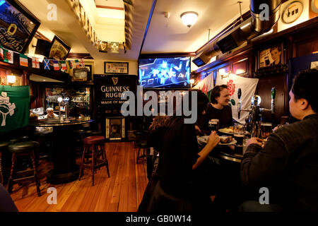 O'Neill intérieur pub à Dublin, en République d'Irlande, Europe Banque D'Images