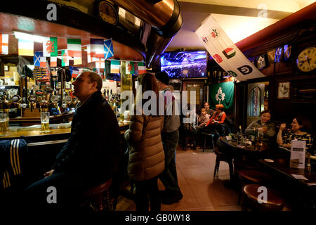 O'Neill intérieur pub à Dublin, en République d'Irlande, Europe Banque D'Images