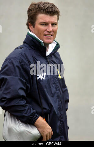 Cricket - Frizzell County Championship - Warwickshire v Notinghamshire. Stuart MacGill, Warwickshire Banque D'Images