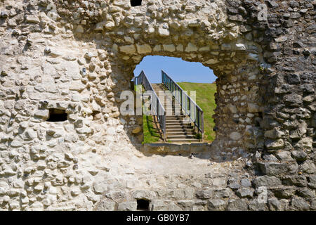 Prieuré de Lewes, les ruines d'un prieuré clunisien médiéval de Glenlee Guest House, East Sussex, Angleterre, Royaume-Uni. Banque D'Images