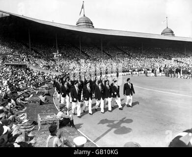 Jeux Olympiques de Londres 1948 - cérémonie d'ouverture - Wembley.L'équipe britannique se promener dans le stade lors de l'ouverture des matchs. Banque D'Images