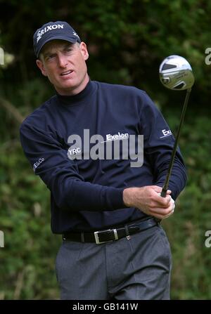Golf - Championnat ouvert 2008 - troisième jour - Royal Birkdale Golf Club.Le Jim Furyk des États-Unis est sur le 5ème trou. Banque D'Images