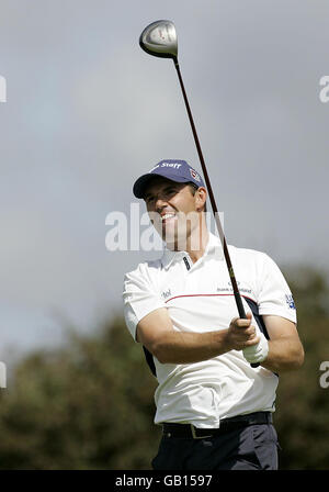 Padraig Harrington, de la République d'Irlande, sur le 2ème trou lors de la quatrième manche du Championnat d'Open au Royal Birkdale Golf Club, Southport. Banque D'Images