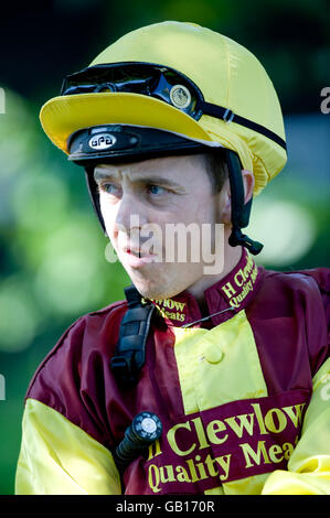 Les courses de chevaux - Family Fun Raceday - Haydock Park Banque D'Images