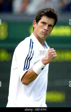 Tennis - Wimbledon 2003 - 4e tour - Tim Henman v David Nalbandian Banque D'Images