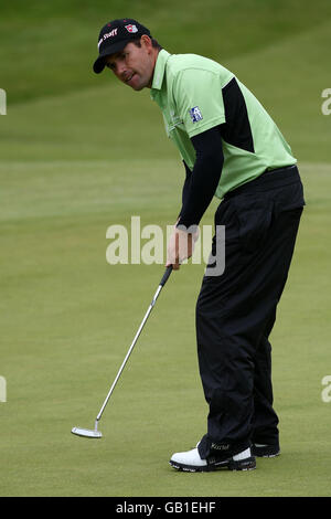 Padraig Harrington, de la République d'Irlande, se présente au 10e tour du deuxième tour du Championnat d'Open au Royal Birkdale Golf Club, à Southport. Banque D'Images