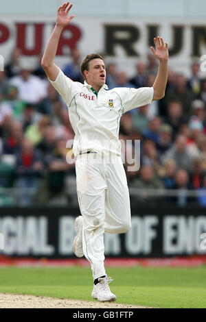 Cricket - npower second Test - Premier jour - Angleterre / Afrique du Sud - Headingley.La moitié Morne Morkel de l'Afrique du Sud appelle à une chance manquée Banque D'Images