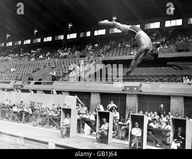 Jeux Olympiques de Londres 1948 - plongée - Wembley - Empire Pool.Une photo d'un plongeur aux Jeux Olympiques. Banque D'Images