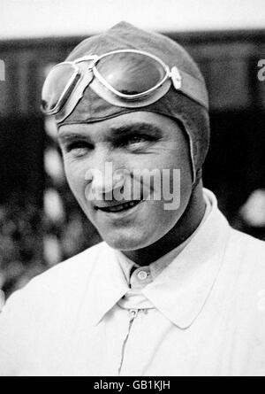 Courses automobiles - Grand Prix de Grande-Bretagne - Donington Park.Manfred von Brauchitsch Banque D'Images