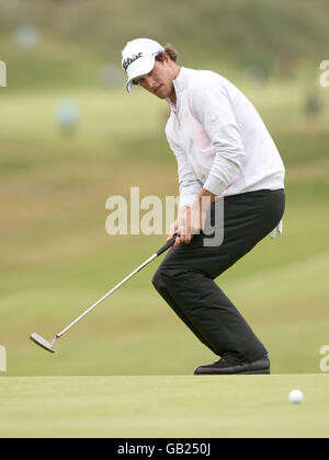 Golf - Championnat 2008 ouvert - deuxième jour - Royal Birkdale Golf Club.Adam Scott, de l'Australie, réagit après un putt manqué lors de la deuxième manche du Championnat d'Open au Royal Birkdale Golf Club de Southport. Banque D'Images