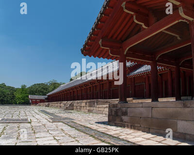 Dans Jeongjeon hall principal sanctuaire de Jongmyo confucéenne, Séoul, Corée du Sud, l'Asie, l'UNESCO patrimoine mondial Banque D'Images