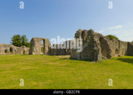 Prieuré de Lewes, les ruines d'un prieuré clunisien médiéval de Glenlee Guest House, East Sussex, Angleterre, Royaume-Uni. Banque D'Images