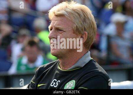 Gordon Strachan, le Manager du Celtic, pendant le match contre Tottenham Hotspur Banque D'Images