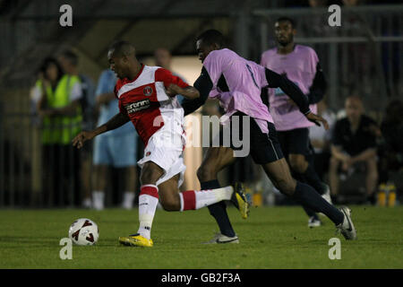 Football - Friendly - Dulwich Hamlet v Charlton Athletic - Champion Hill Stadium Banque D'Images