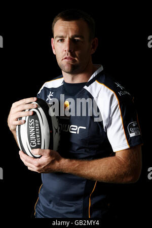 Chris Latham, le nouveau personnage de Worcester Warrior, pose lors d'un photocall au stade Sixways de Worcester. Banque D'Images