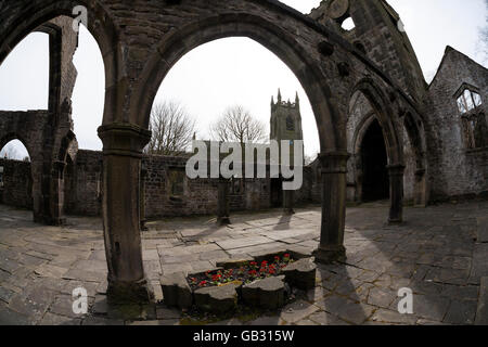 L'église en ruine de saint Thomas à Becket, Heptonstall, West Yorkshire Banque D'Images