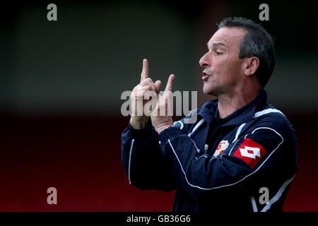 Football - Friendly - Swindon Town v Plymouth Argyle - County Ground Banque D'Images