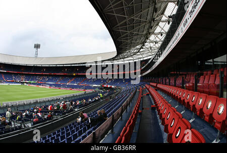 Football - Tournoi du port de Rotterdam 2008 - Tottenham Hotspur / Borussia Dortmund - Stade de Kuip. Vue générale du stade Feijenoord Banque D'Images