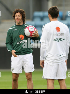 Stephen Hunt, de la République d'Irlande, lors d'une session de formation au stade Ullevaal, Oslo, Norvège. Banque D'Images