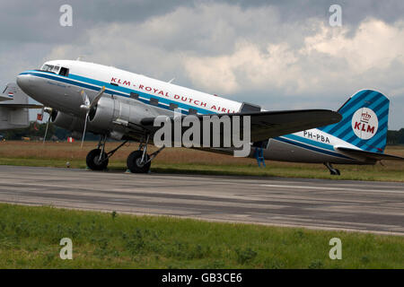 Volkel, Pays-Bas - 15 juin : KLM Royal Dutch Airlines dc 3, au cours de la journée de la force aérienne royale des Pays-Bas Banque D'Images